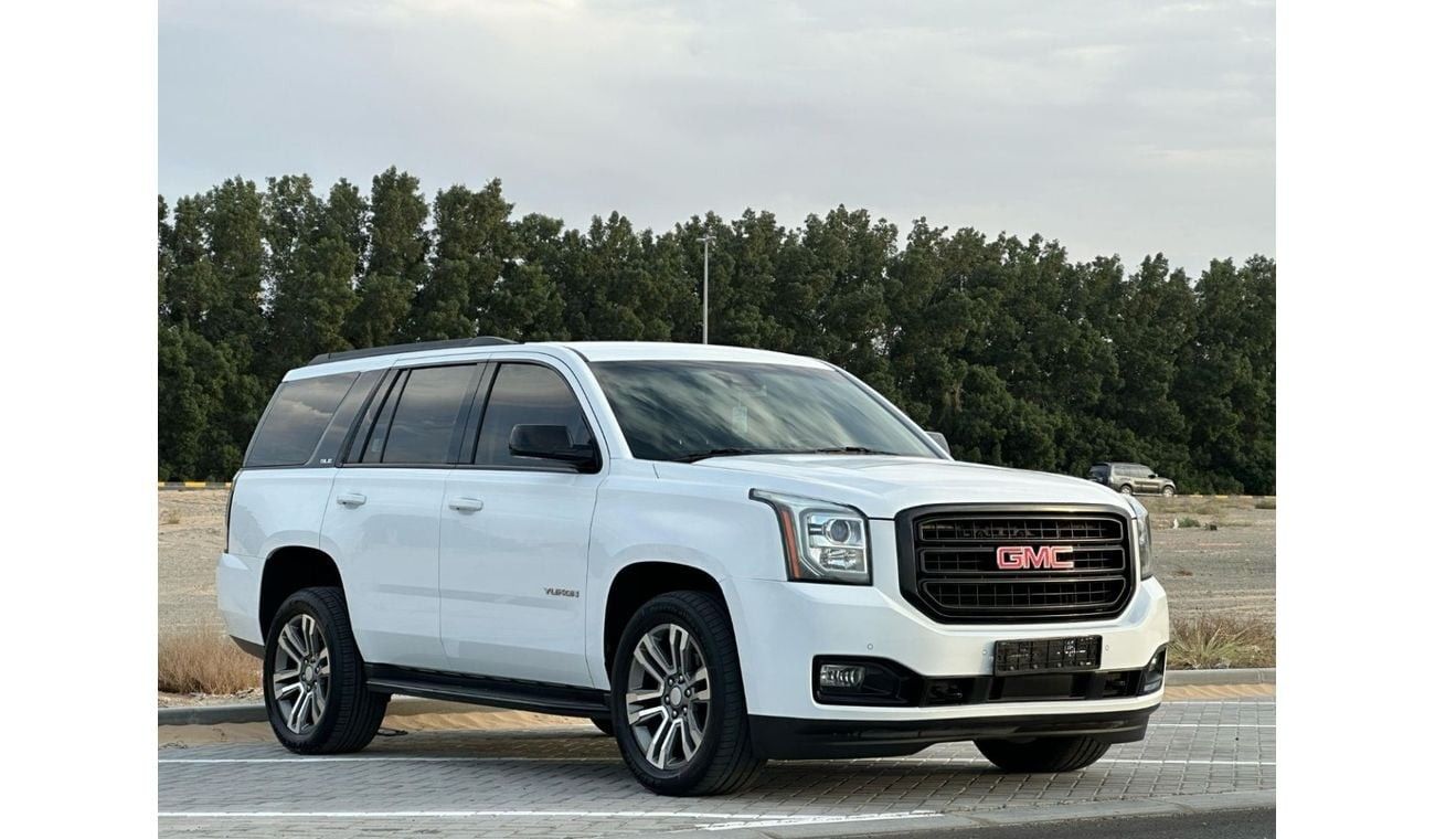 GMC Yukon SLE 5.3L 4WD (8 Seater) GMC YUKON 2017 GCC ORGINAL PAINT // ACCIDENT FREE // PERFECT CONDITION