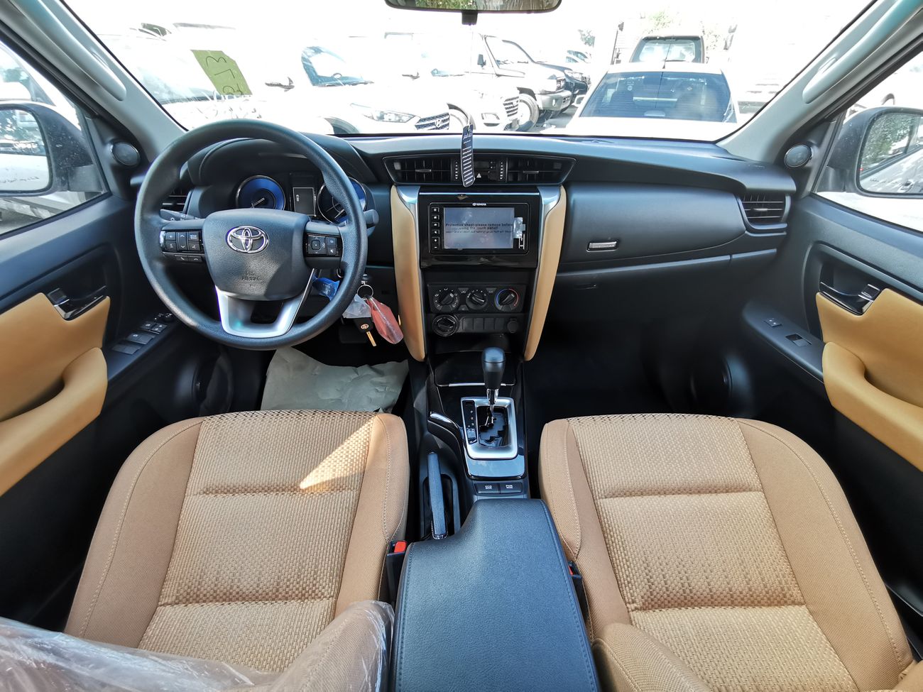 Toyota Fortuner 2.7L PETROL, 17" ALLOY RIMS, CRUISE CONTROL (CODE # TFGX21)