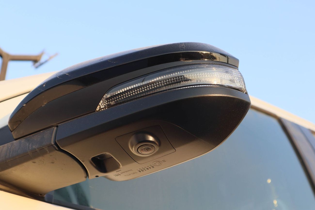 تويوتا هيلوكس GR Sport 4.0L