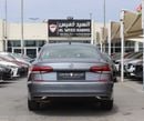 Volkswagen Passat SEL 2.5L Volkswagen Passat - 2021 - GCC- Accident-free - Low Mileage - excellent condition, inside a