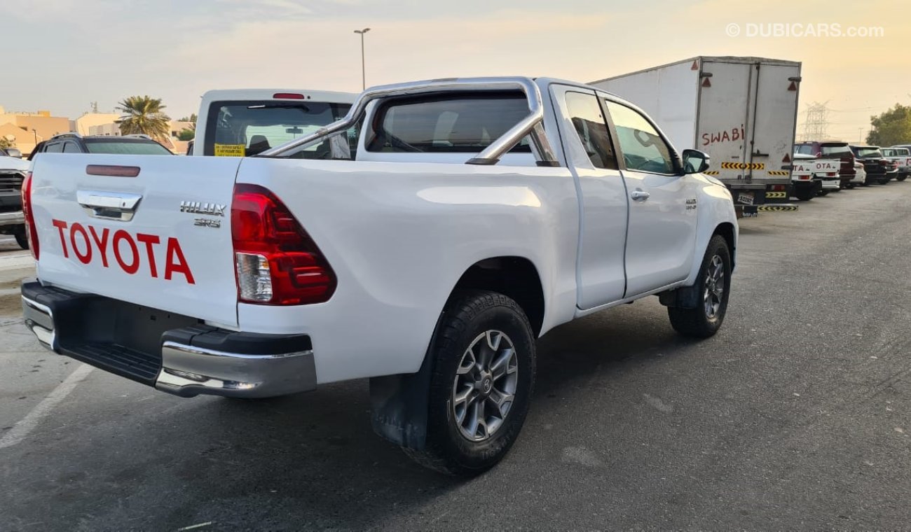 Toyota Hilux DIESEL 2.8L manual gear RIGHT HAND DRIVE (EXPORT ONLY)