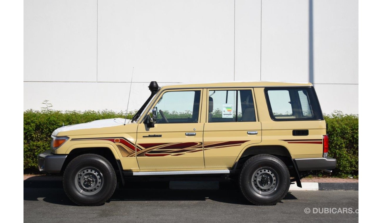 Toyota Land Cruiser Hard Top 76 LX  V8 4.5 TURBO DIESEL 4WD M T