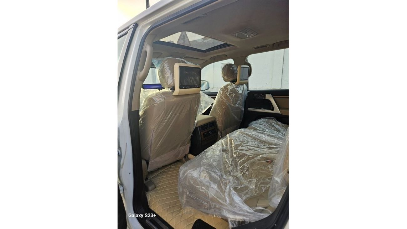 Toyota Land Cruiser 2010 v8 change 2023