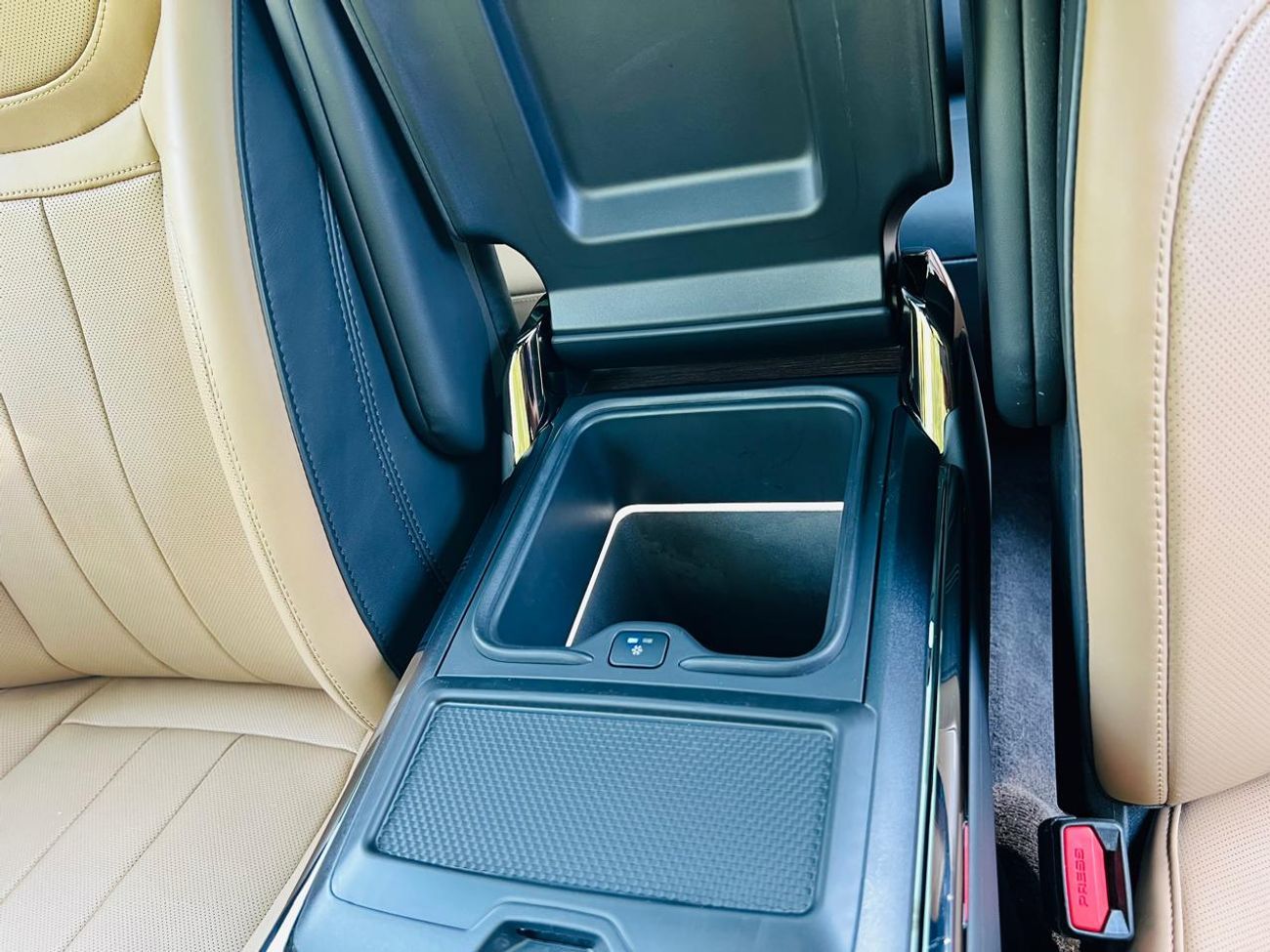 Land Rover Range Rover Sport Dynamic SE P400 3.0L