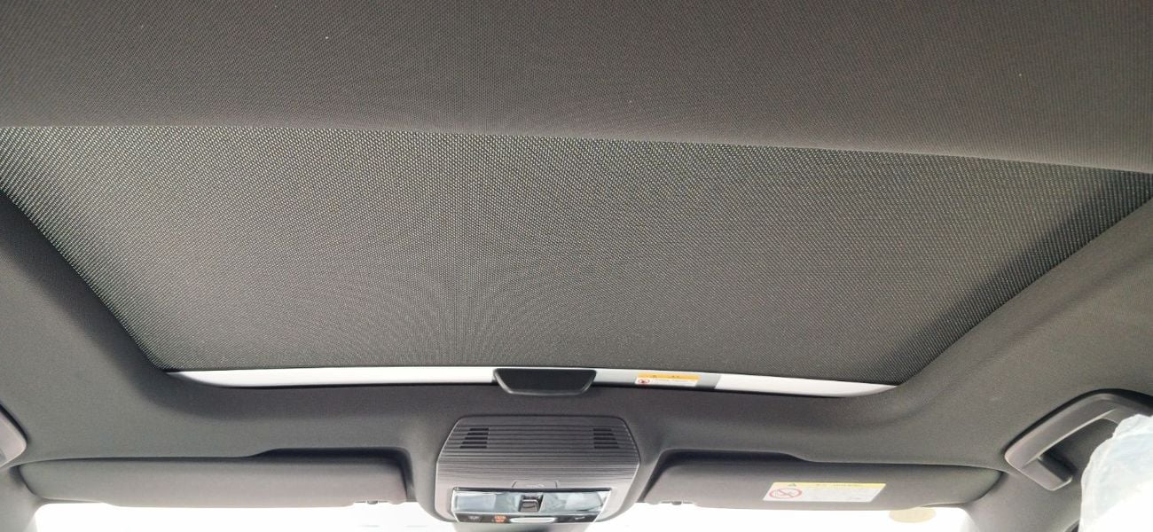 Volkswagen Golf Volkswagen Golf R-Line 1.5L Petrol 2025YM