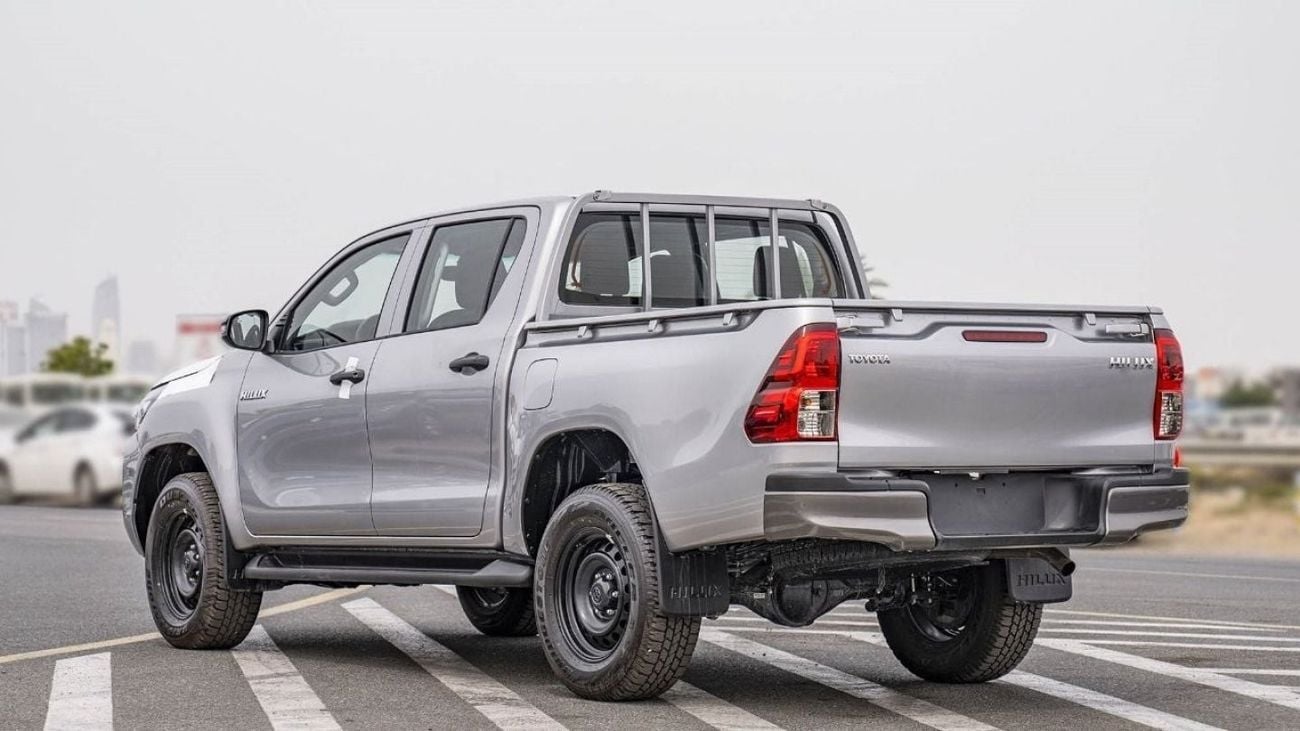 Toyota Hilux Hilux mid option 2.4L diesel MY24 FOR EXPORT ONLY