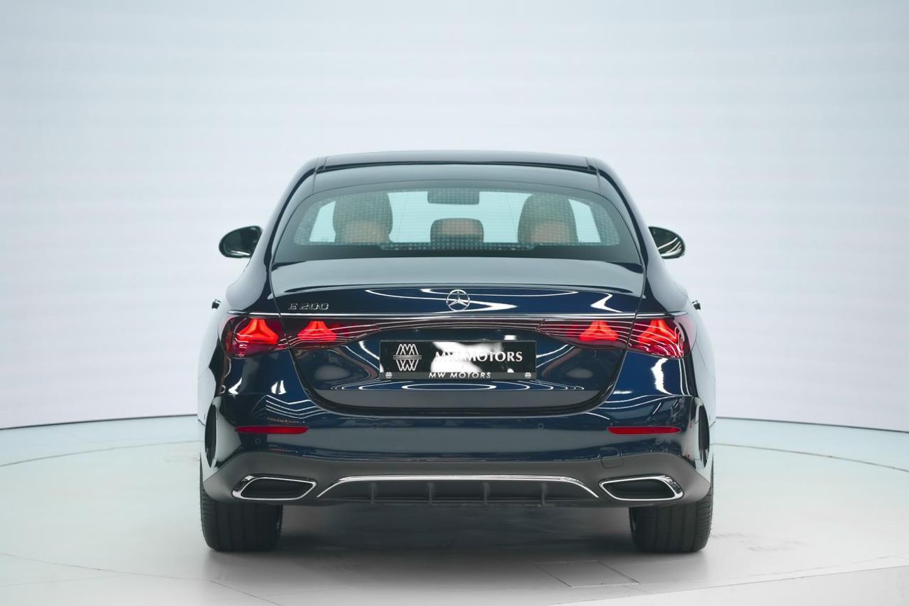 مرسيدس بنز E200