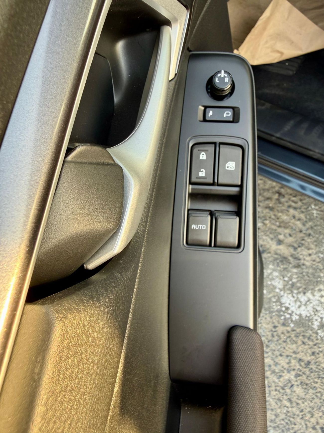 Isuzu DMax ISUZZ -D-MAX - SiNGLE CAB - 4x2 - 1.9L - DiESEL - GRAY