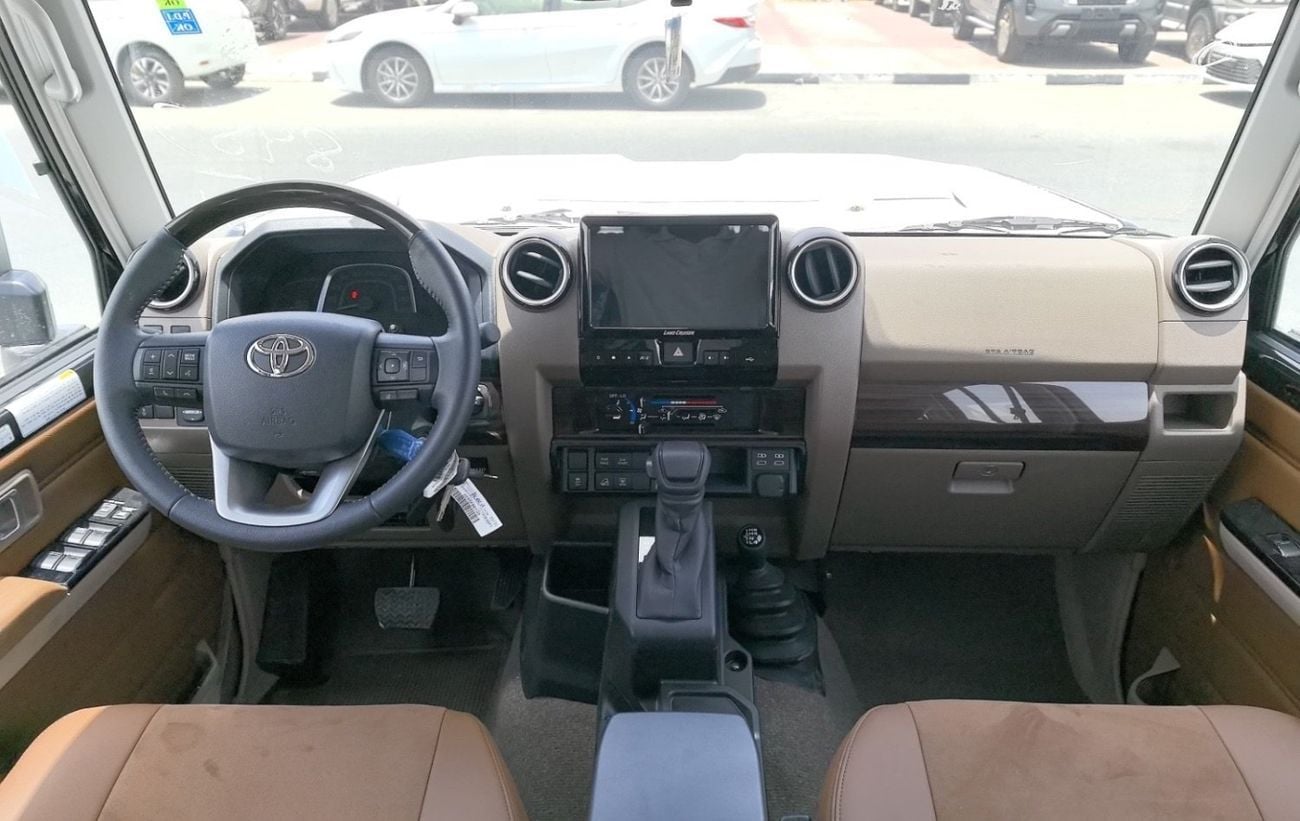 تويوتا لاند كروزر 70 LX 2025 TOYOTA LAND CRUISER 76 2.8L DIESEL 5 DOOR FULL OPTION