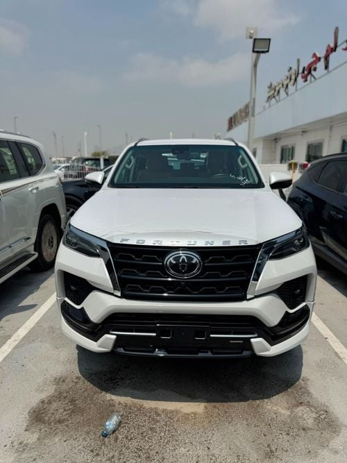 Toyota Fortuner SR5