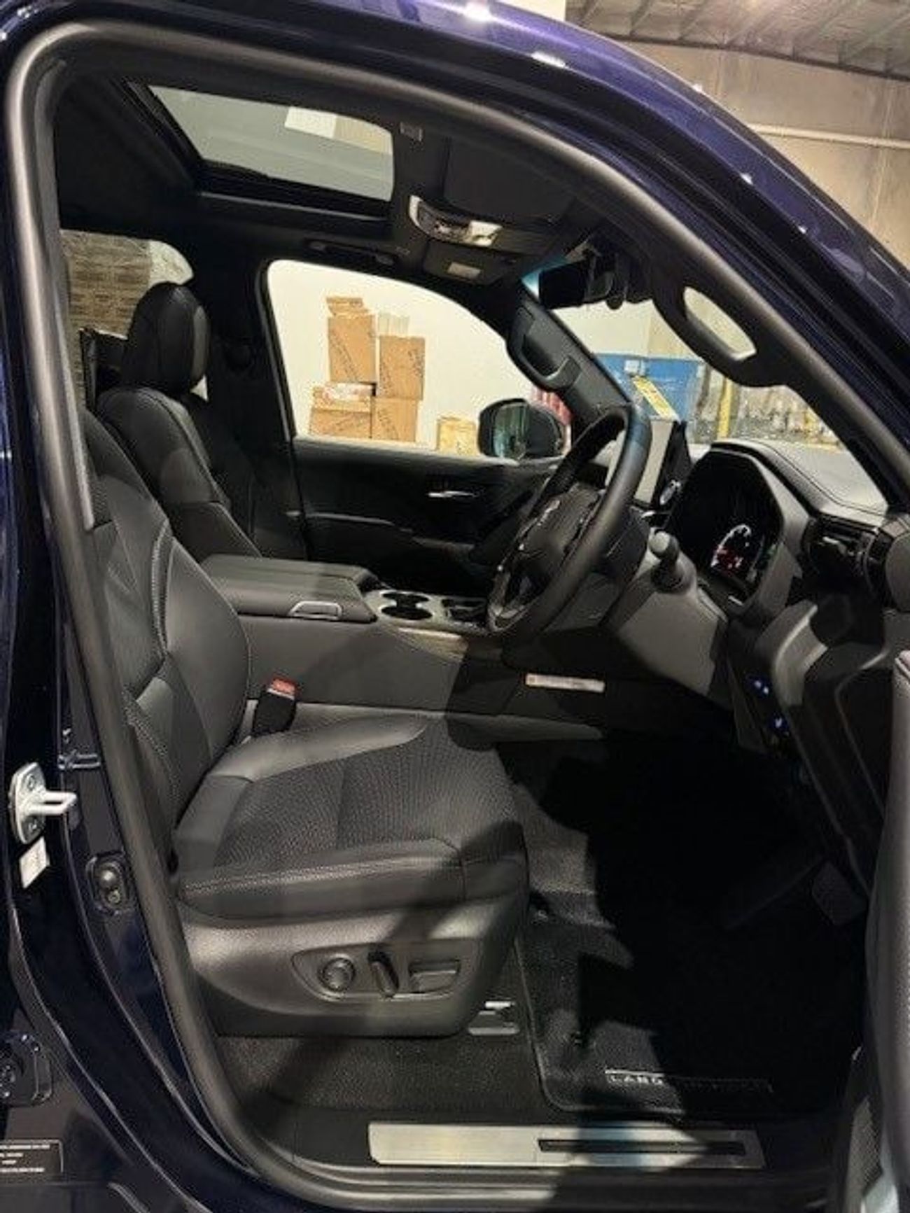 تويوتا لاند كروزر SAHARA DIESEL AUTO 15KM NEW FULL OPTIONS RIGHT-HAND-DRIVE