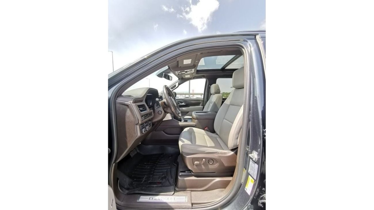 Chevrolet Suburban Chevrolet Z71 Suburban - 2022 - Grey