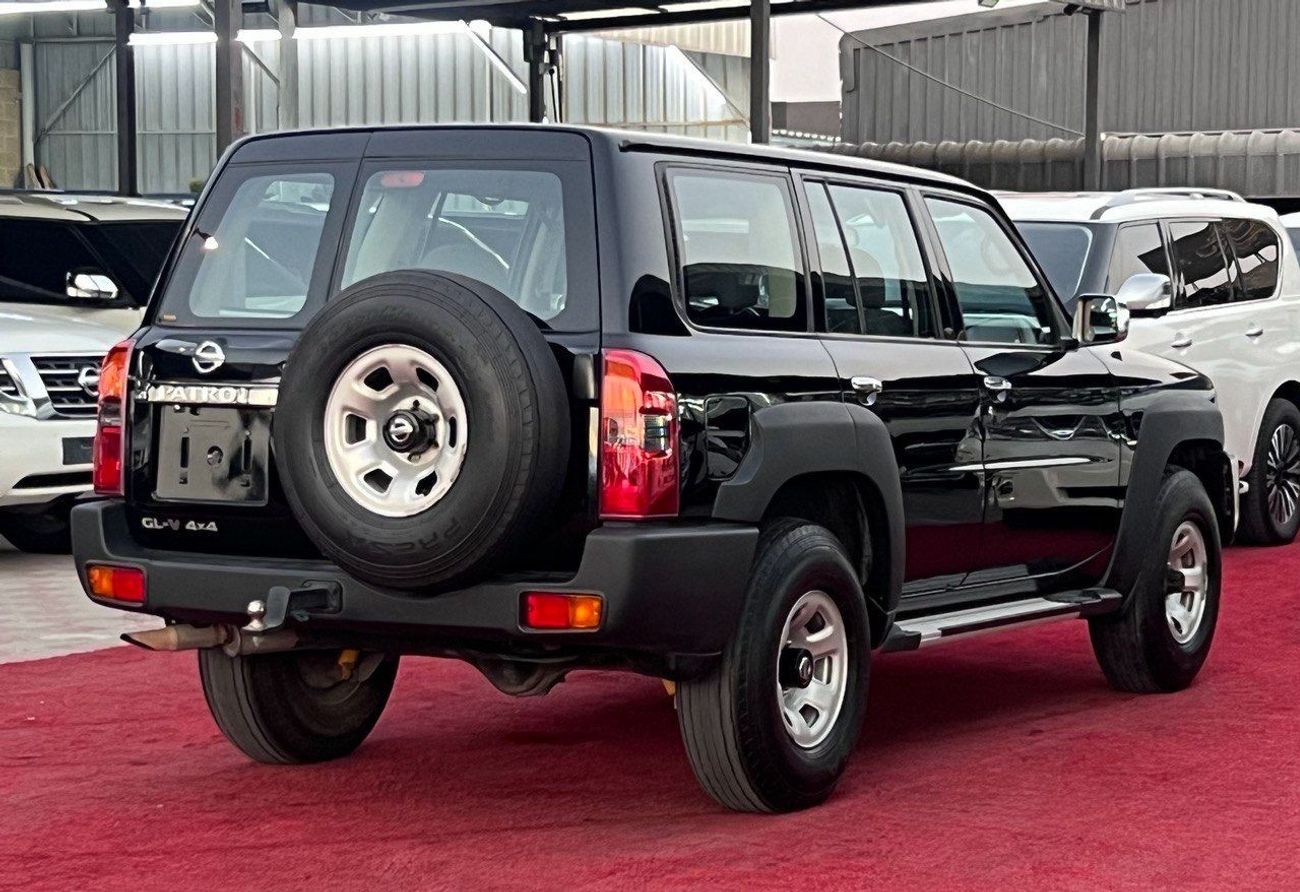 Nissan Patrol Nissan VTC GL 2009 Price: 49,000 dirhams Mileage: 215,000 km Gulf specifications Automatic gear  Ver