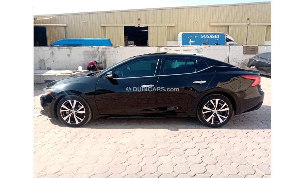 Nissan Maxima LIMITED WITH PANORAMIC ROOF