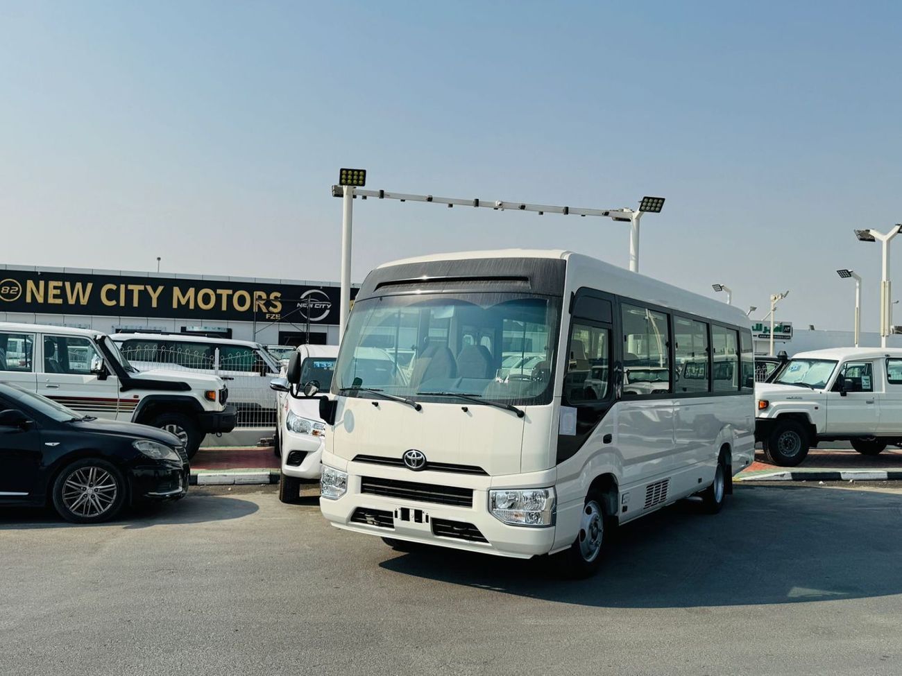 Toyota Coaster TOYOTA COASTER 2.7L PTR GCC 23 SEATS M/T B/O WHITE 2025