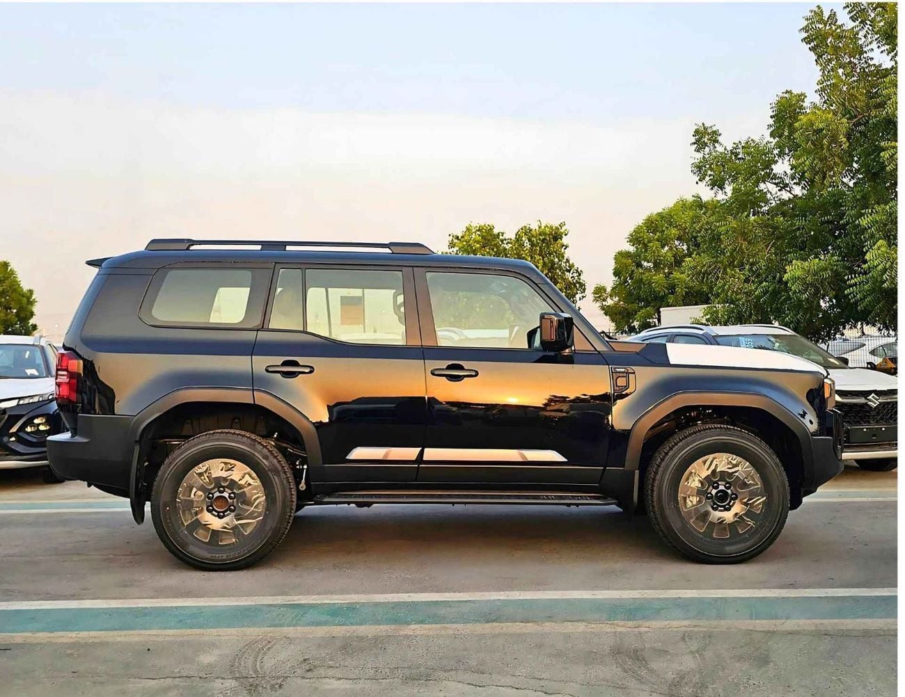 تويوتا برادو ADVENTURE TURBO | 2.4L V4 PETROL | LEATHER WITH PWR SEAT | FULL OPTION (CODE # PR24S1)