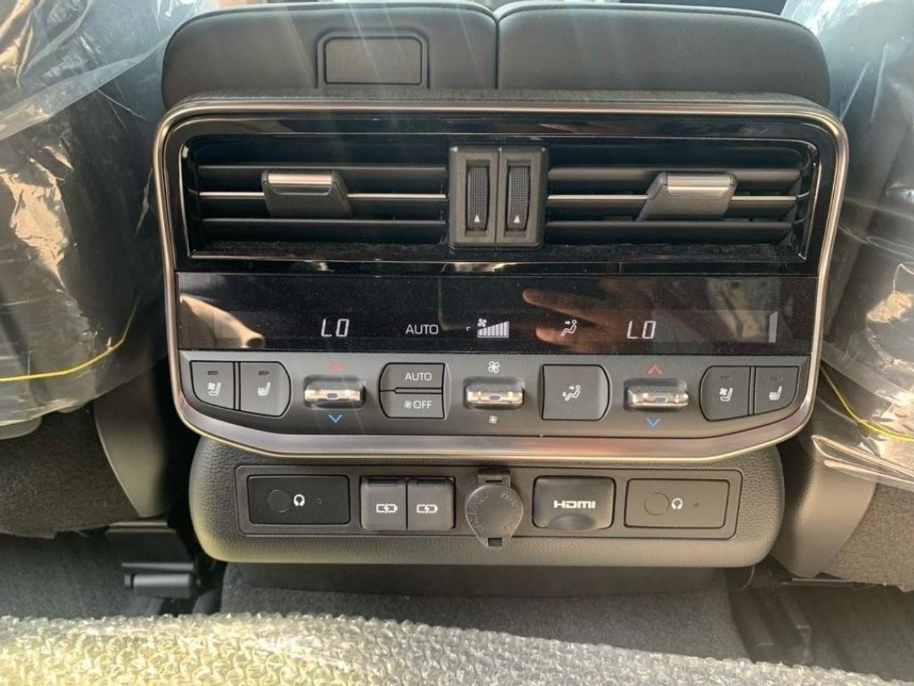 تويوتا لاند كروزر Land cruiser 3.5L VXR V6 full option