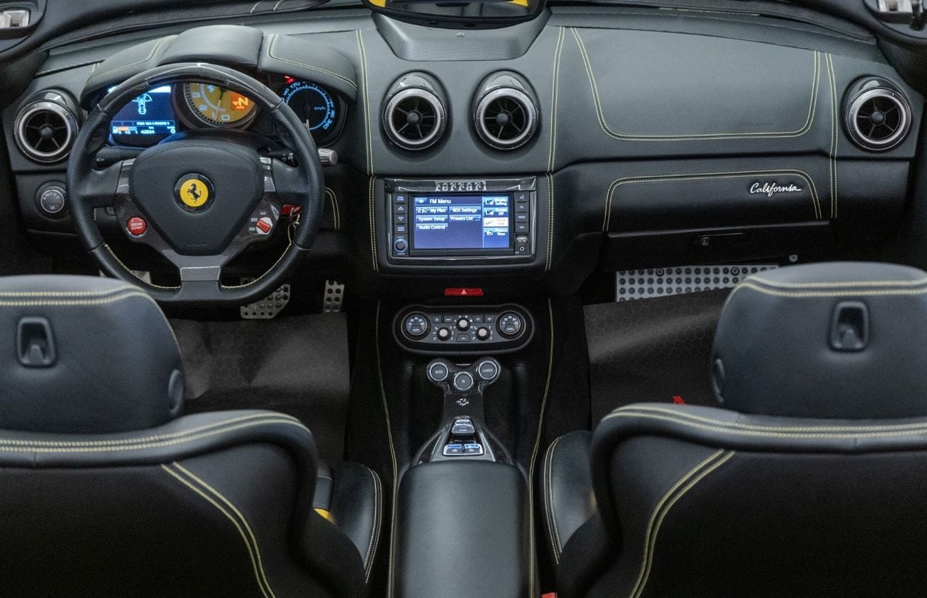 Ferrari California Std 4.3L (483 HP) 2013 Ferrari California, With Service Contract, Excellent Condition GCC Specs