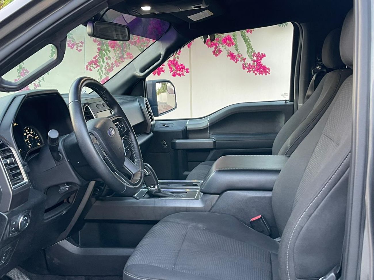 Ford F 150 XLT Sport Pack Super Cab 5.0L (396 HP) LOWEST MILEAGE ANYWHERE !!!