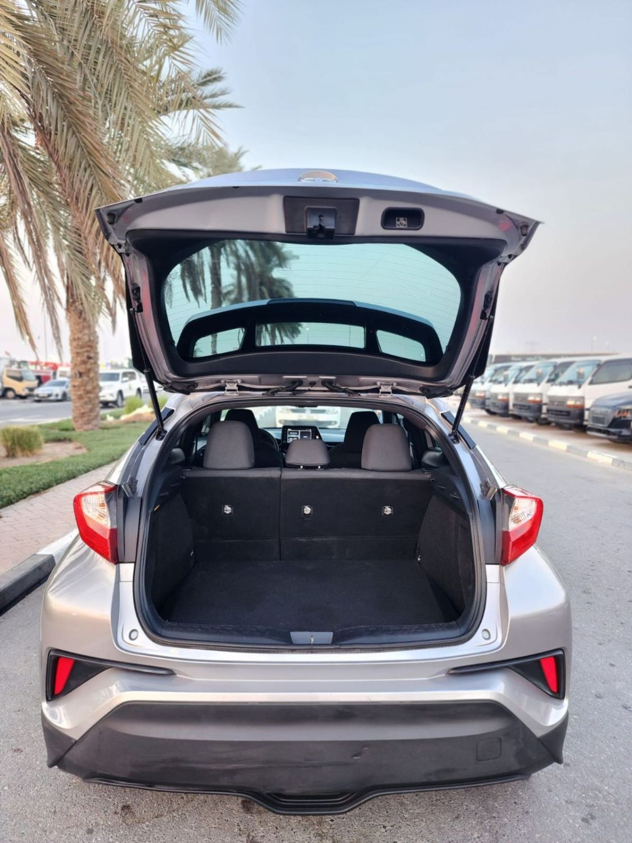 Toyota CHR TOYOTA C-HR 2019