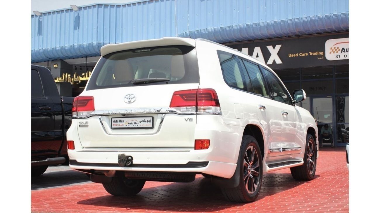 Toyota Land Cruiser GXR1