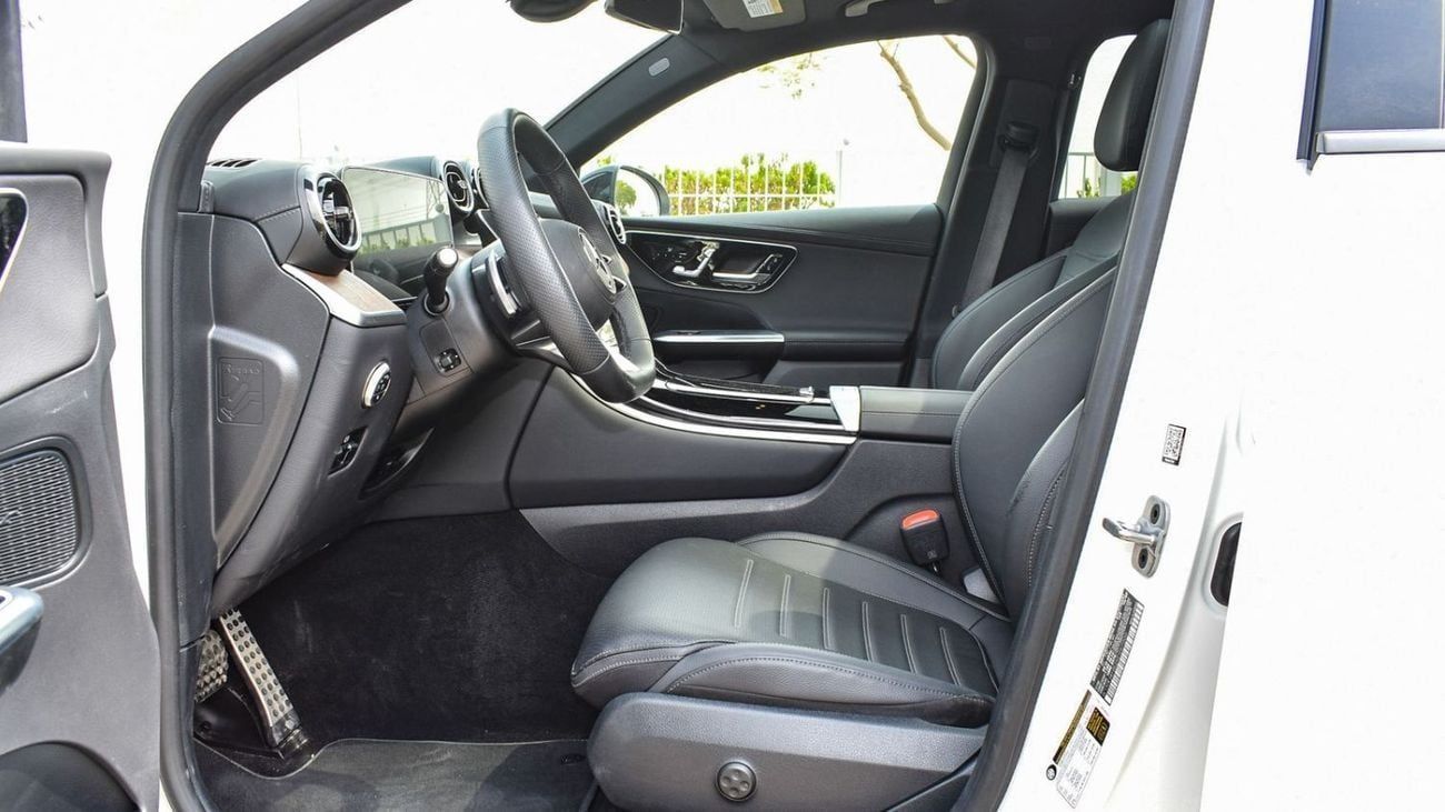 مرسيدس بنز GLC كوبيه 300 Mercedes GLC300 AMG Coupe II 2024 II FULL LOADED