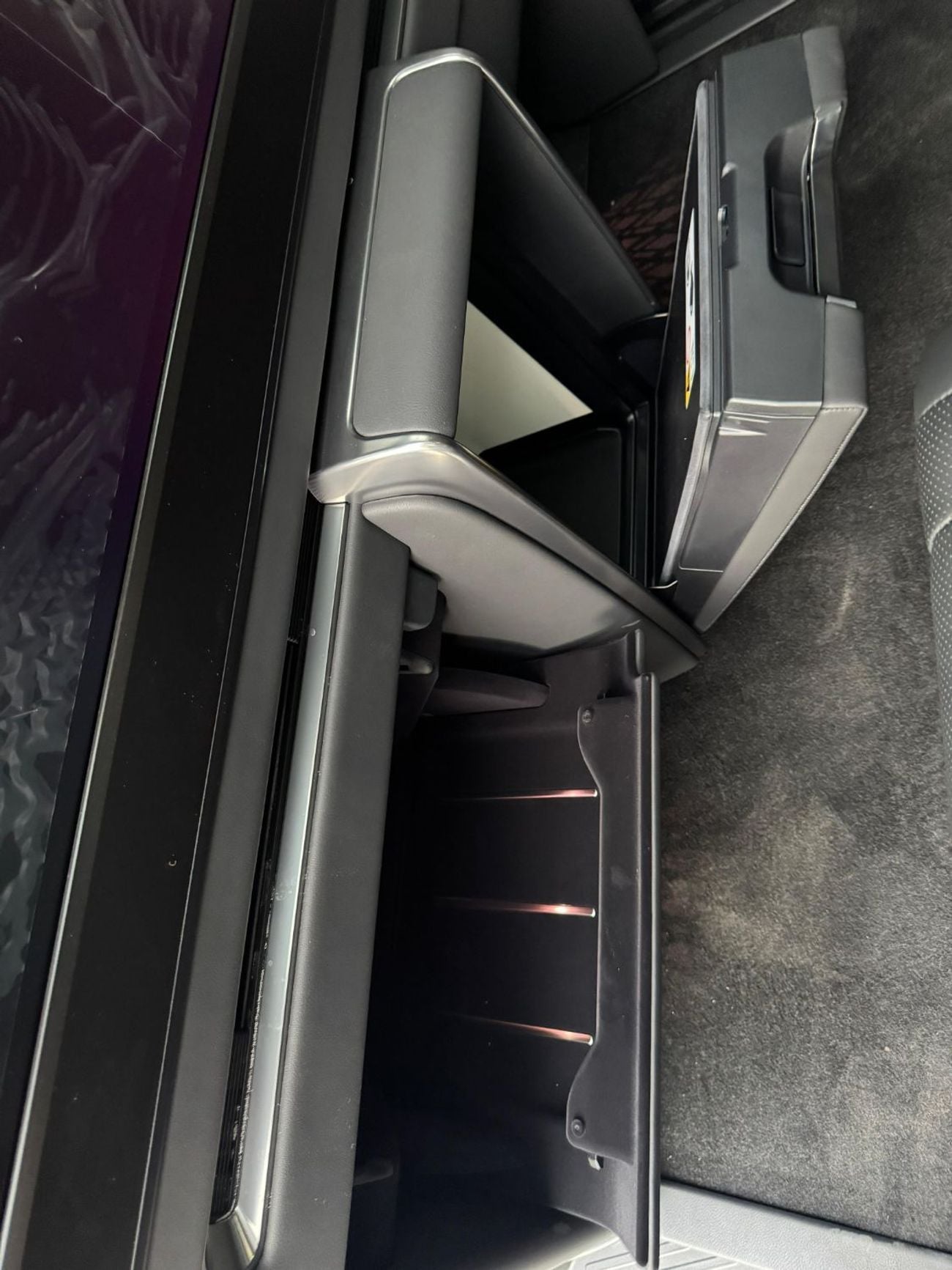 Lexus LM 350h VIP 4 SEATER