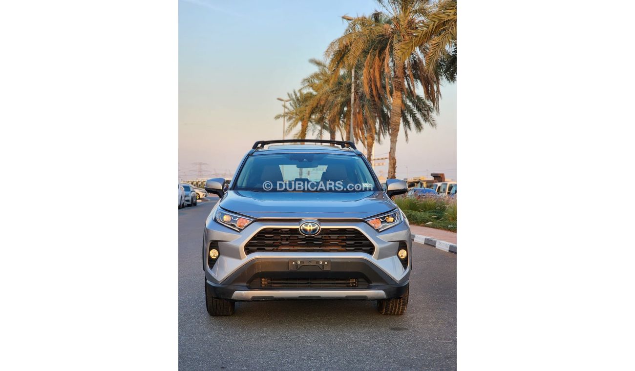 Toyota RAV4 RAV4 XLE HYBRID 2021