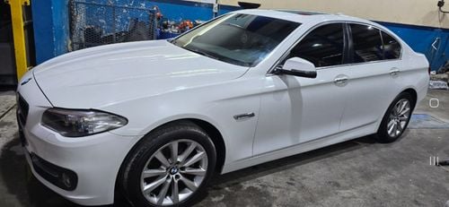 BMW 520i Exclusive 2.0L