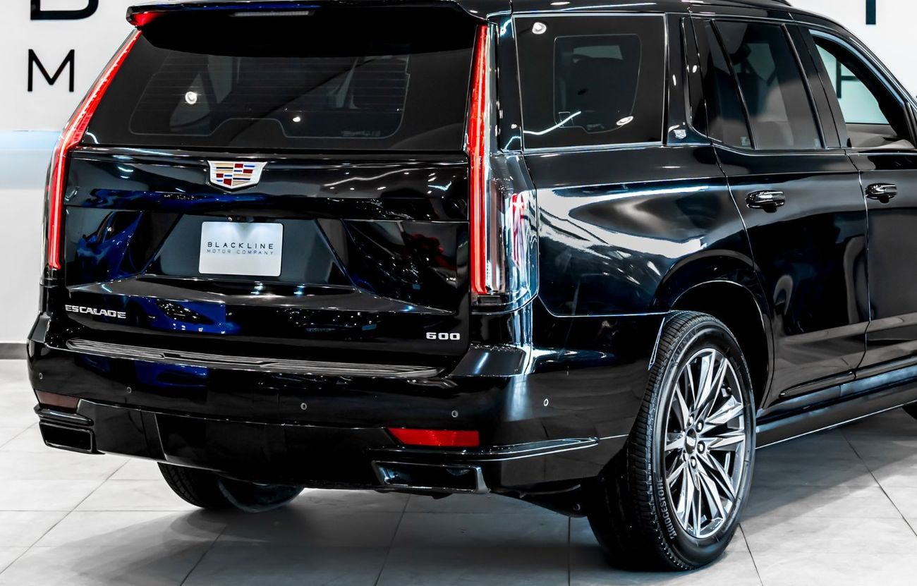 Cadillac Escalade 2022 Cadillac Escalade Sport Platinum, 2026 Agency Warranty, 2027 Agency Service Contract, Low KMs,