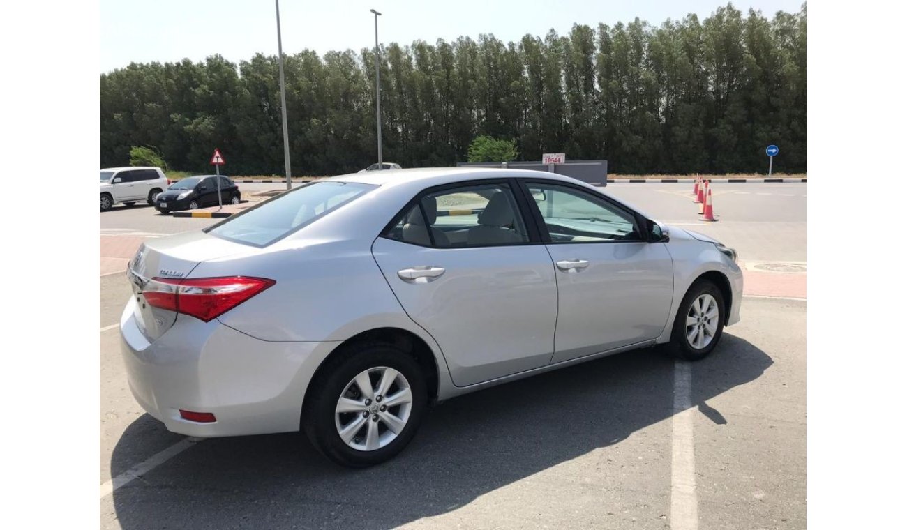 Toyota Corolla 2016 gcc 2.0 very good car