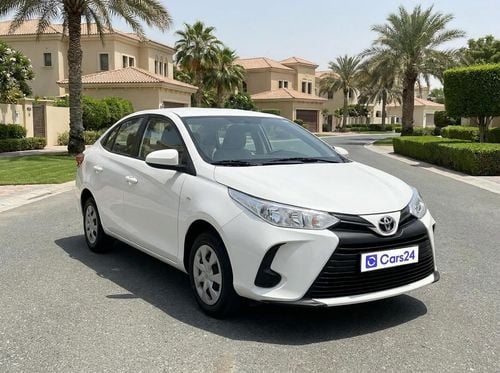 تويوتا يارس 2022 SE | AED 550/Month | 0 DP | 30 Day Return | Warranty | Service History