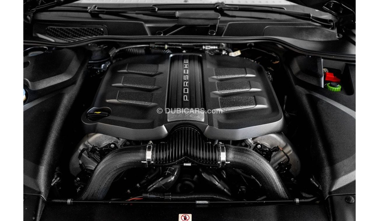 Porsche 718 Cayman 2015 Porsche Cayenne S / Full-Service History