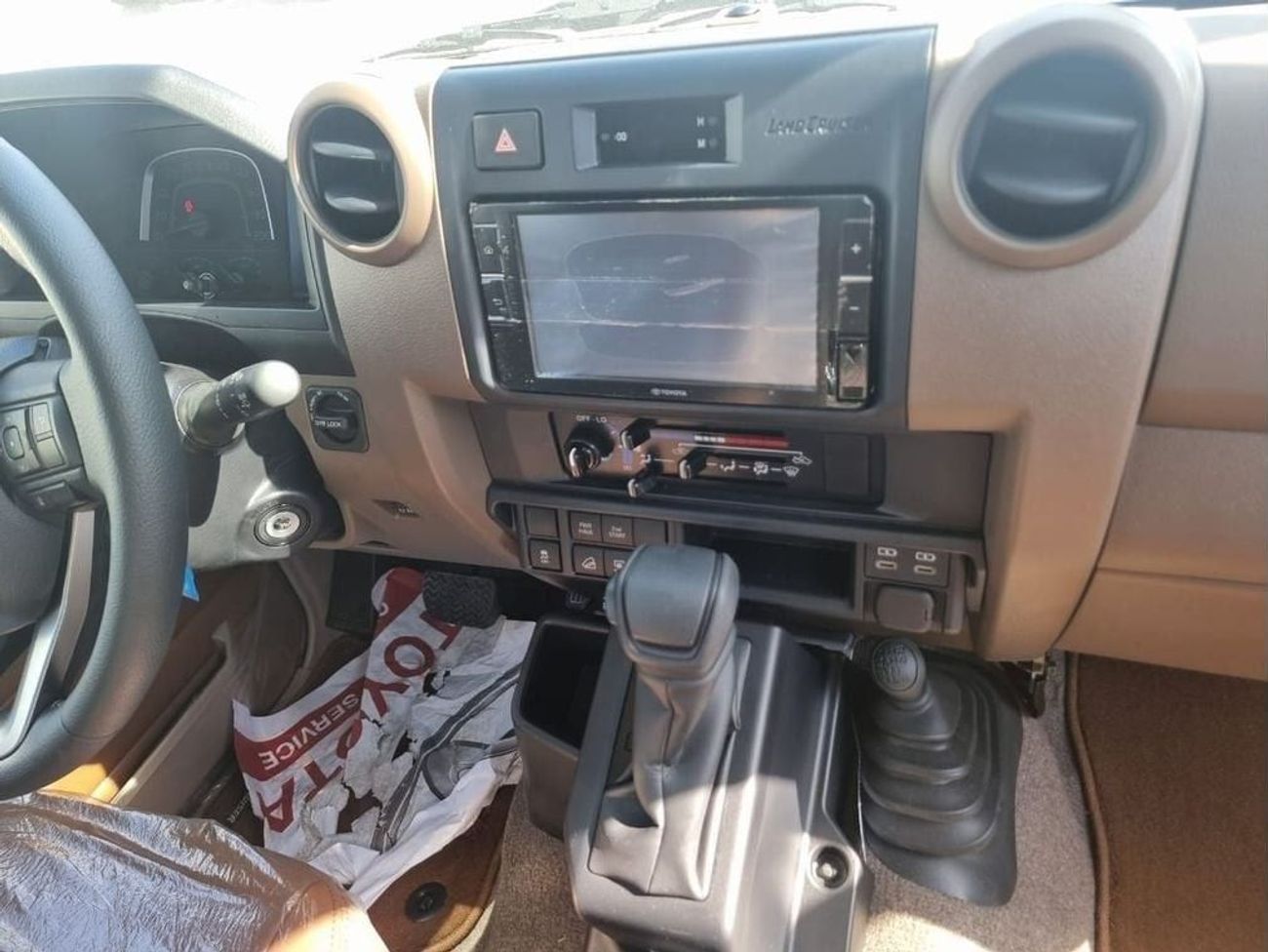 Toyota Land Cruiser 70 LX76 Full Option 4.0L Petrol