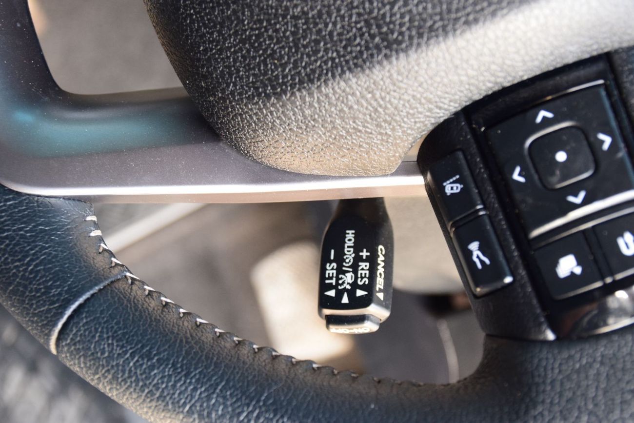 تويوتا فورتونر VX2 plus 4X4 Diesel 2.8L