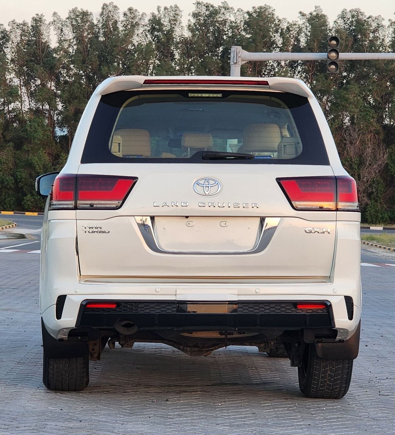 تويوتا لاند كروزر GX.R V6 upgrade 2024