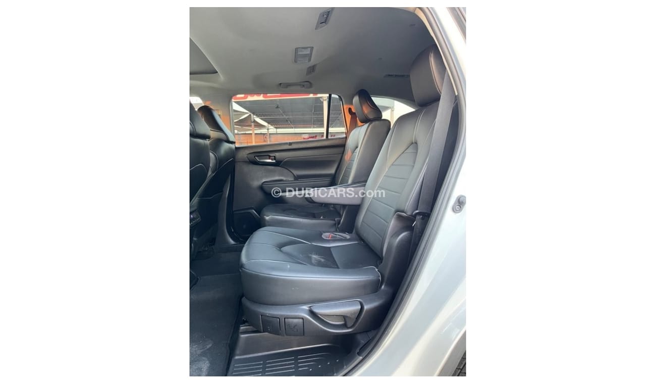 Toyota Highlander 2023 TOYOTA HIGHLANDER XLE IMPORTED FROM USA