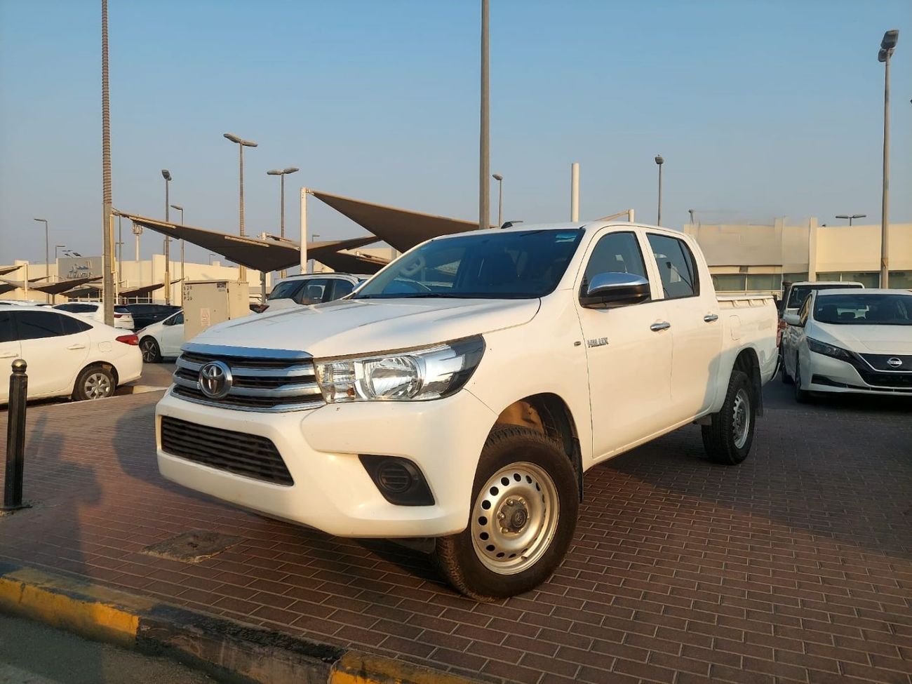Toyota Hilux DC 2.4L 4WD DIESEL MANUAL TRANSMISSION