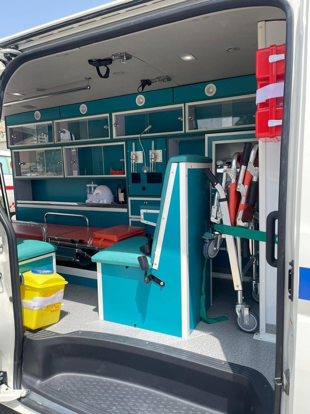 Toyota Hiace High Roof Van 3.5L