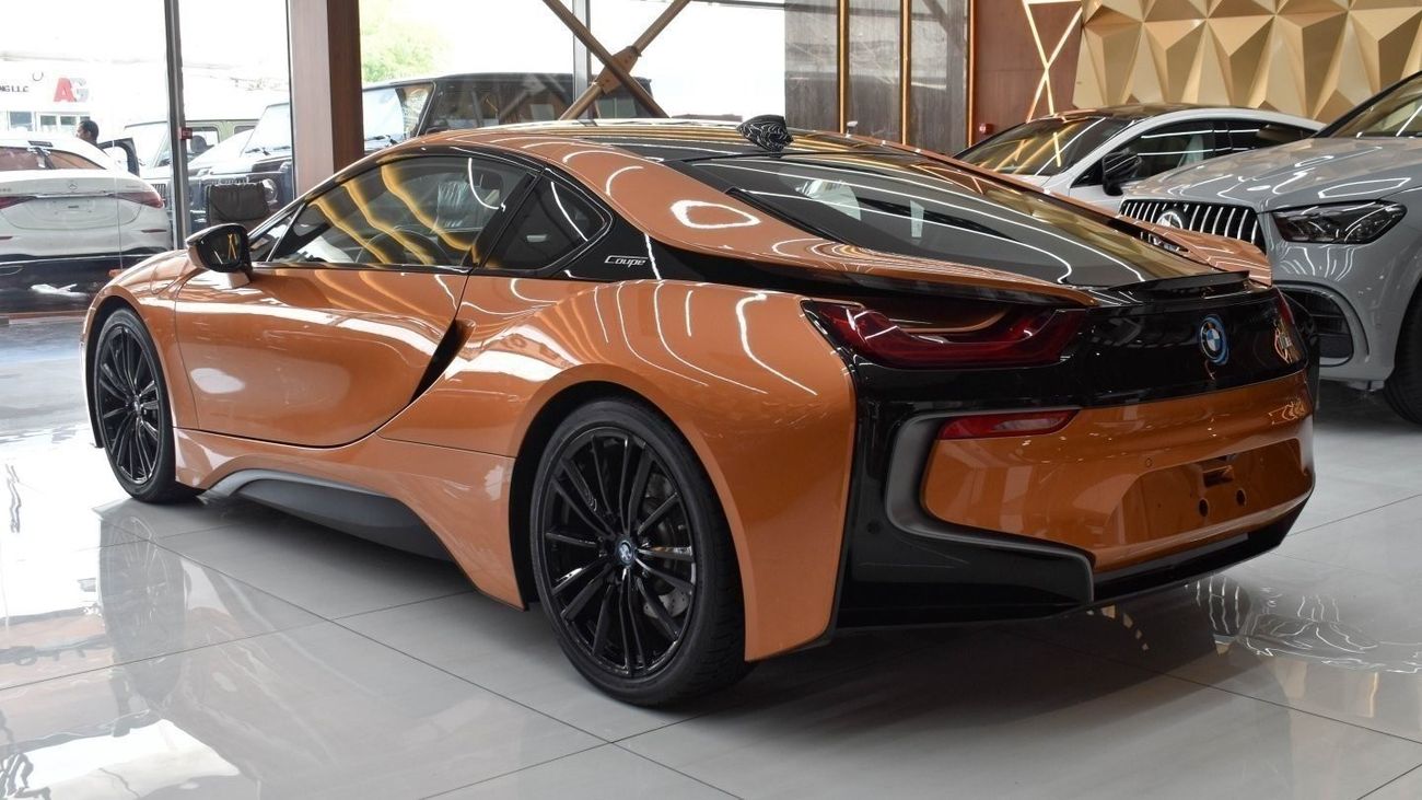 Used BMW i8 TURBO PLUG-IN HYBRID 2019 2019 for sale in Dubai - 743899