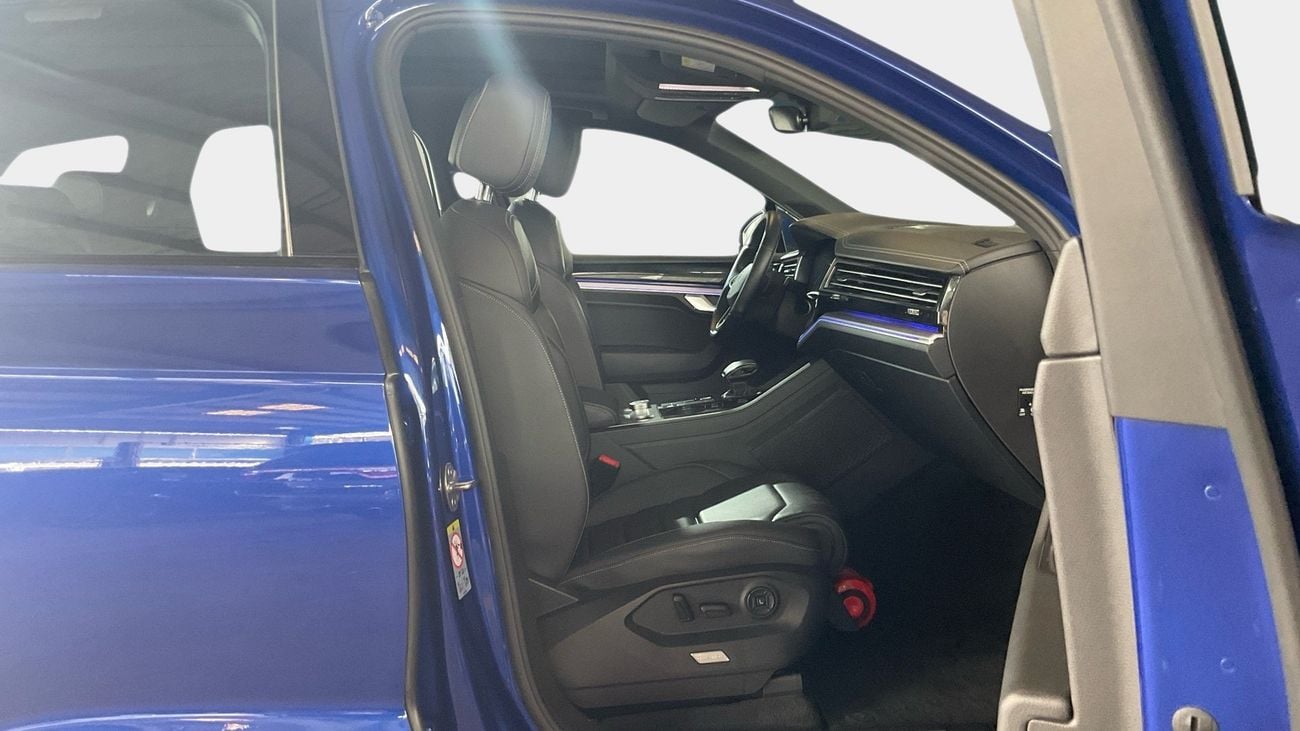 Volkswagen Touareg R-Line 3.0L 4WD R-Line | Guaranteed Warranty | 0 Down Payment