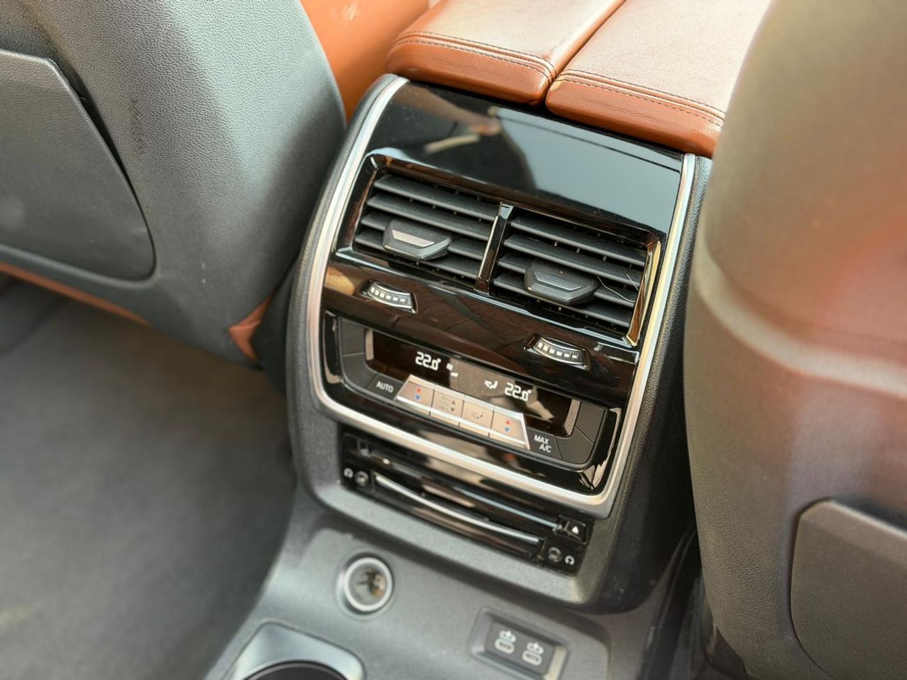 BMW X7 40i M Sport Premium 3.0L BMW X7 X-Drive 40i M Package / GCC / 2019 / Full AService History / Origina