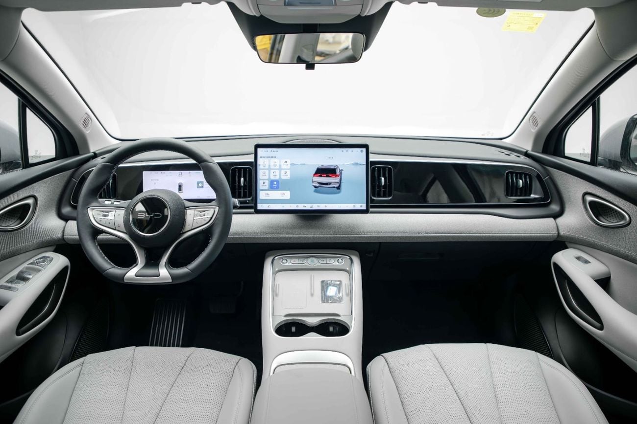 BYD Sealion 05 Intelligent Navigation - Junklin Grey Inside Black | Export Only