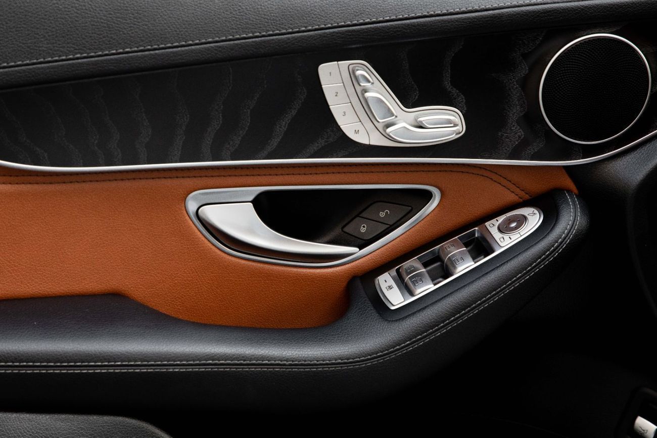 Mercedes-Benz GLC 250 1,858 P.M  | 0% Downpayment | AMG | 4Matic | Dual Sunroof!