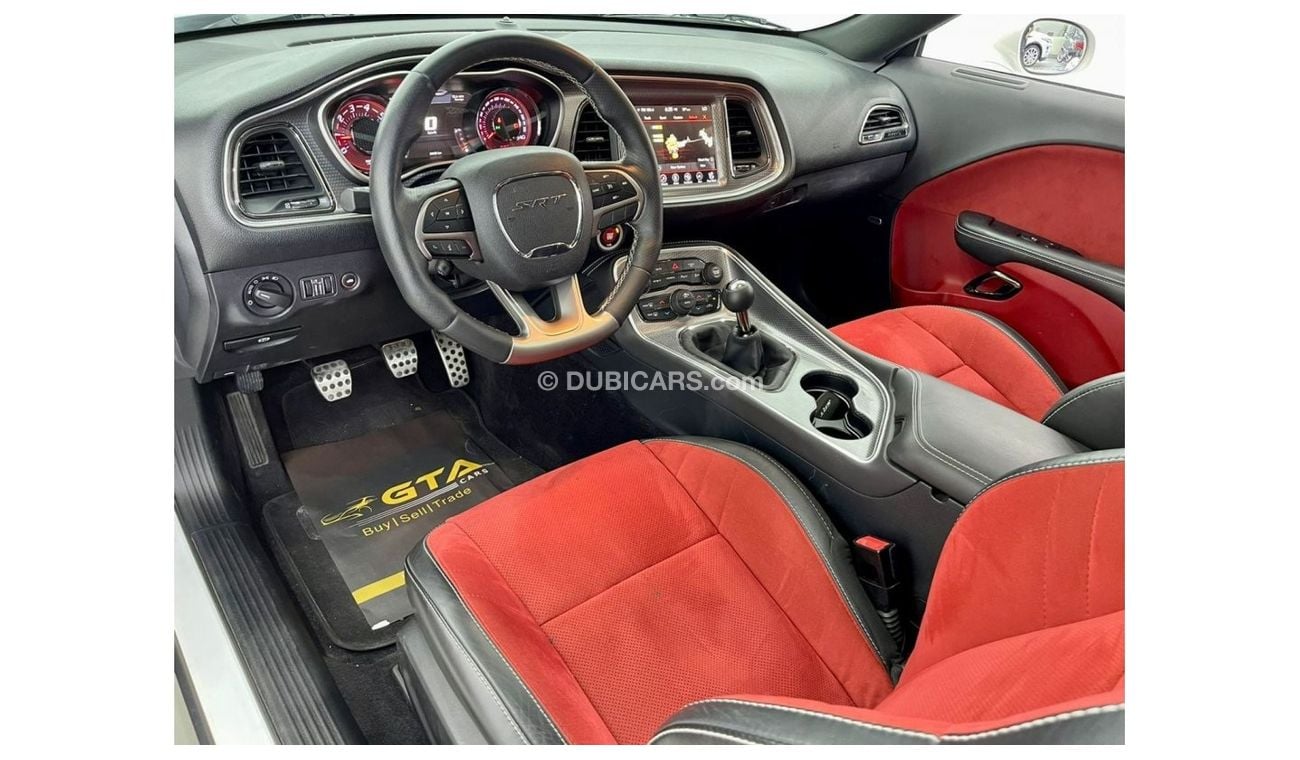 Dodge Challenger SRT Hellcat SRT Hellcat 2017 Dodge Challenger Hellcat Manual, 1 of 4 in UAE, Dodge Warranty 2022, Fu