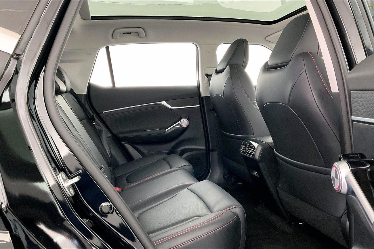 Volvo XC60 T5 R Design | 1 year free warranty | 0 Down Payment