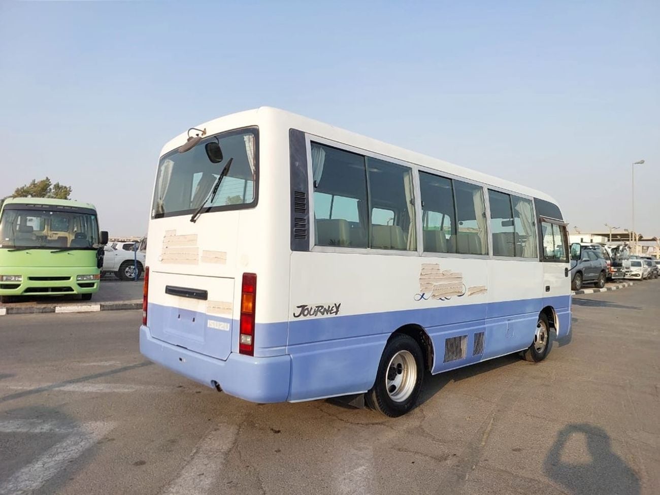 Isuzu Journey ISUZU JOURNEY BUS RHD 2000 MODEL 4.1 L DIESEL MANUAL(PM00136)