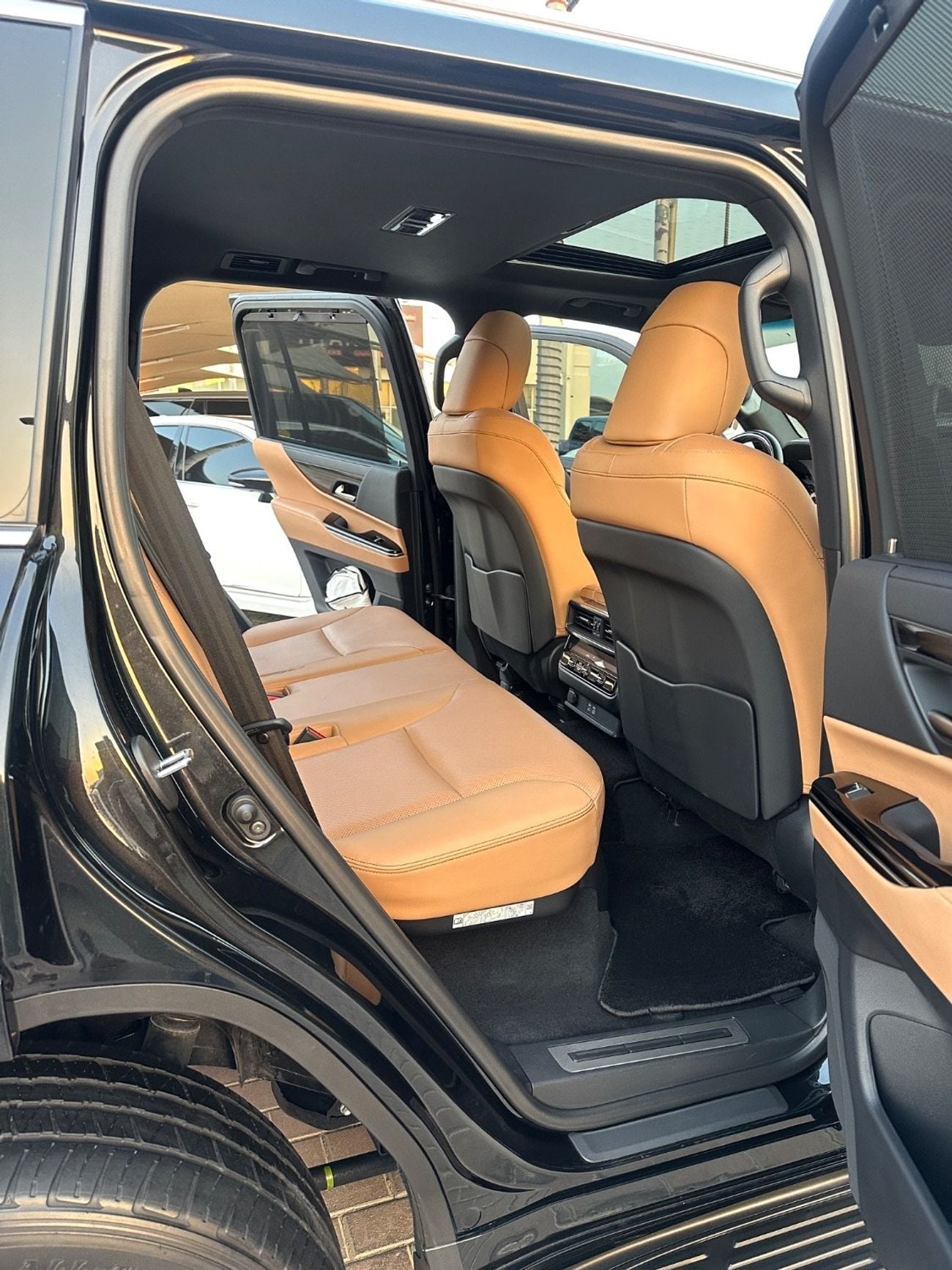 لكزس LX 600 PRESTIGE