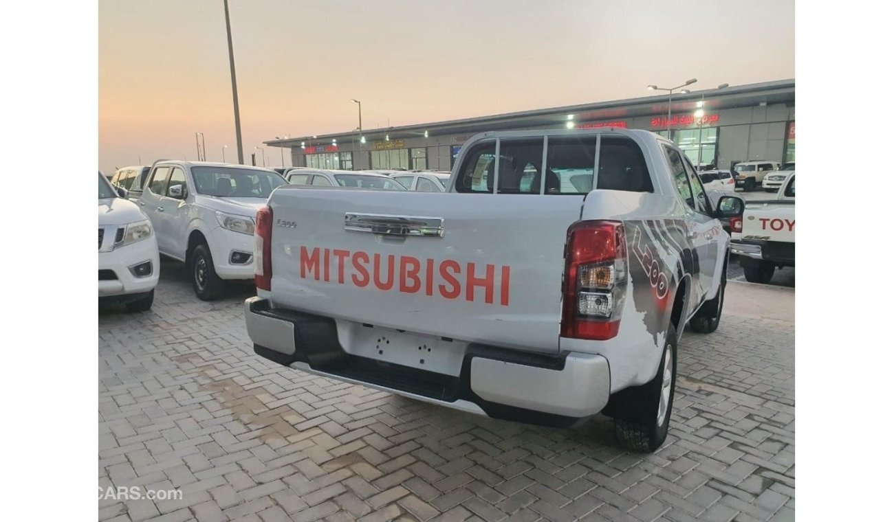 Mitsubishi L200 Mitsubishi L200 GLS (V Gen), 4dr Double Cab Utility, 2.4L 4cyl Petrol, Manual, Four Wheel Drive 2020