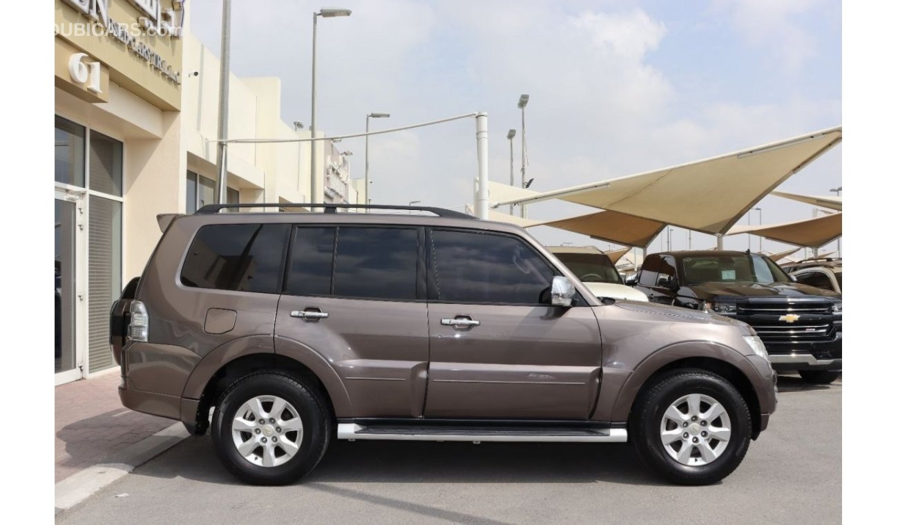 Mitsubishi Pajero GLS Highline Mitsubishi Pajero GLS 3.5L 2015 GCC